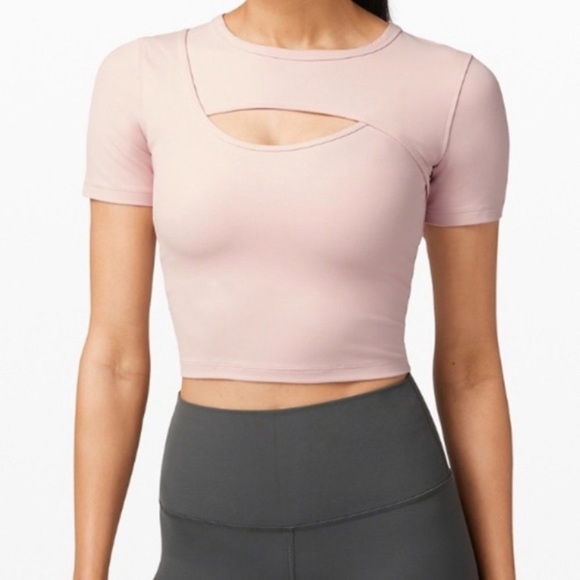 lululemon athletica Tops - Lululemon Get Centered Short Sleeve Misty pink Crop Top Sz M